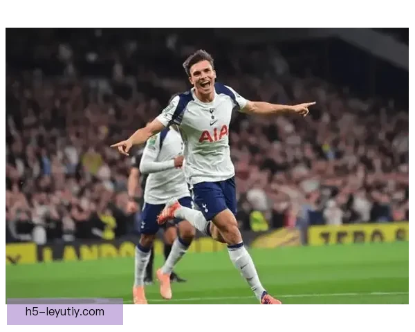 卡拉格称热刺正深陷灾难之边缘 卡拉格称热刺正深陷灾难之边缘