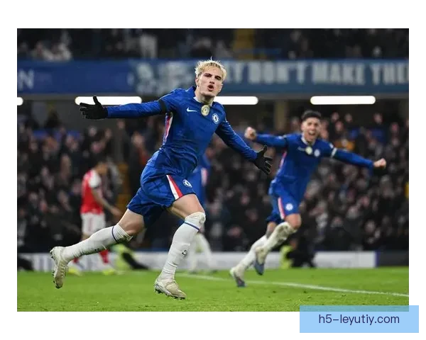 加纳乔梅开二度助切尔西逆转